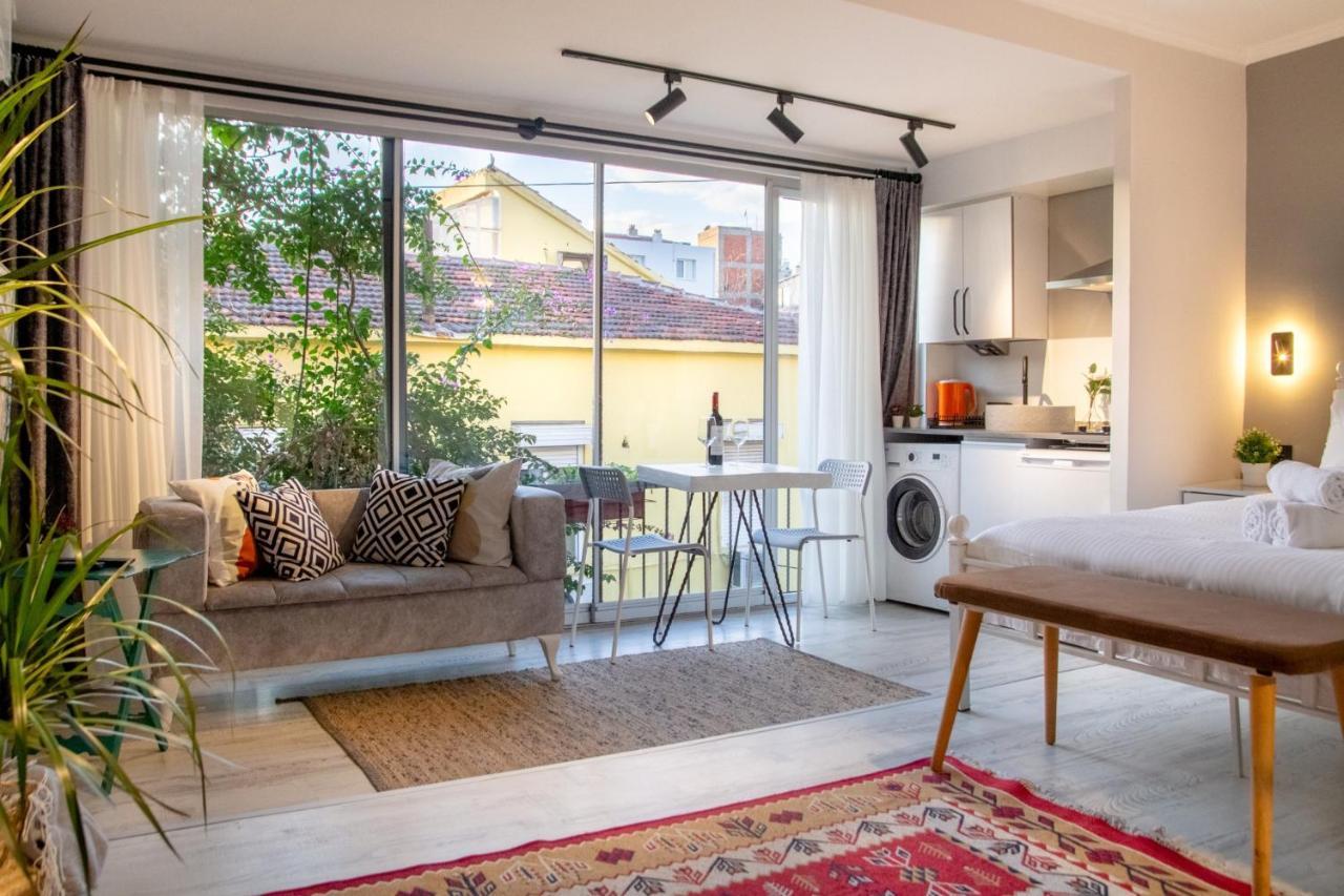 Invigorating Studio Flat Near Kordon In Alsancak Leilighet İzmir Eksteriør bilde
