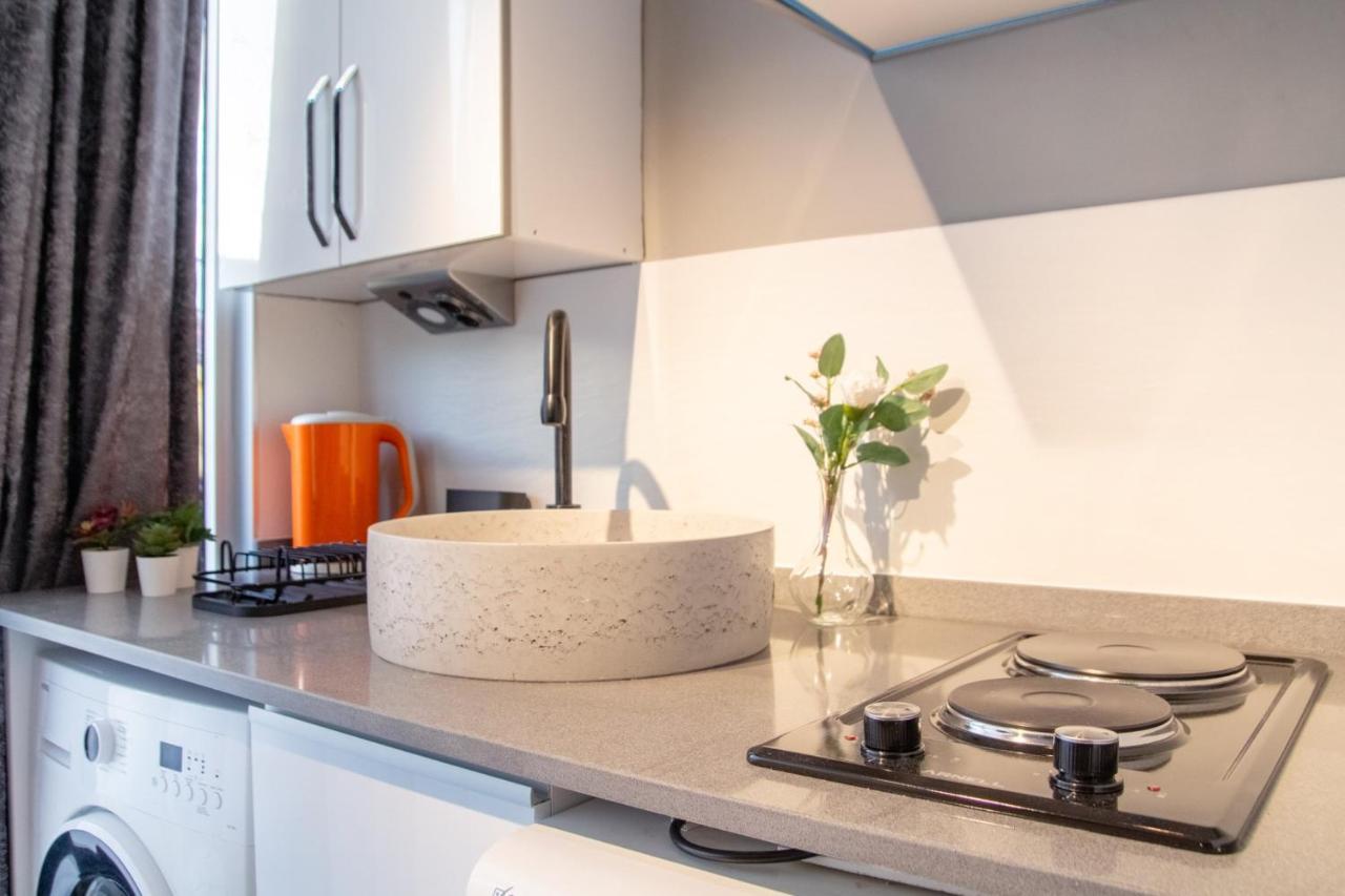 Invigorating Studio Flat Near Kordon In Alsancak Leilighet İzmir Eksteriør bilde